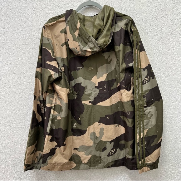 ✨Sold✨Adidas • Originals Camo Graphic Windbreaker Jacket - Picture 9 of 12